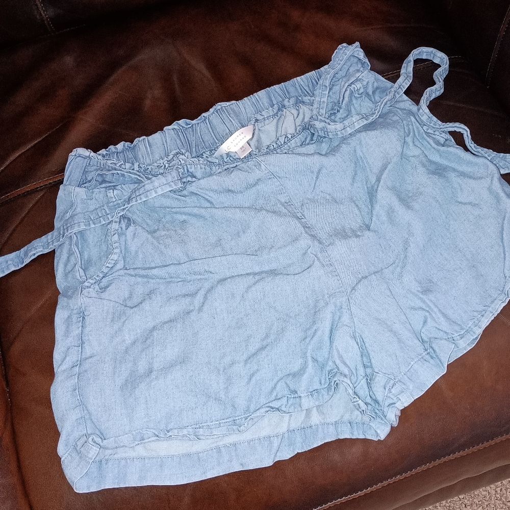 Women's Lauren Conrad Light Blue Denim Shorts Size Medium